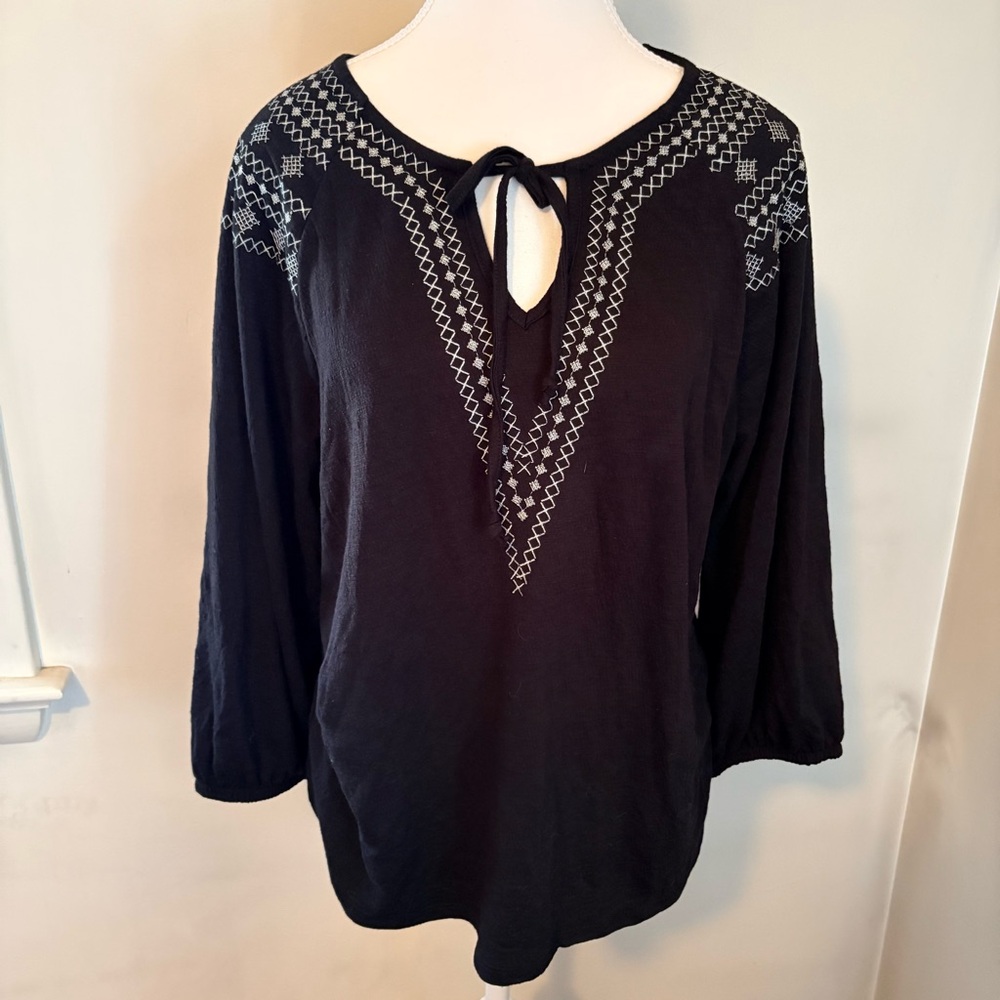 bobeau Black Embroidered Tie-Neck Tunic